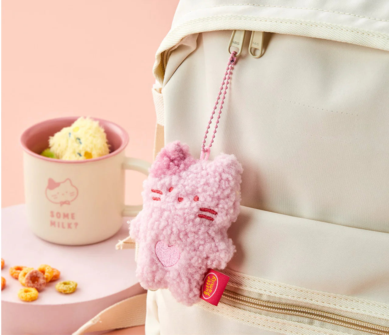Butter family curly milk cat keyring(pre order)