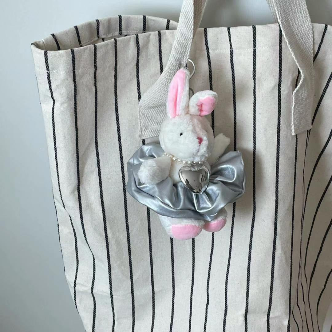 圓裙黑白兔兔key chain(pre order)