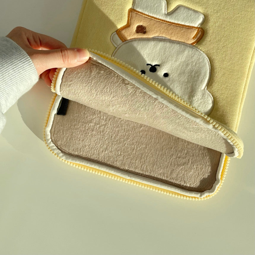 Bamtoree yellow i-pad/laptop pouch(pre order)