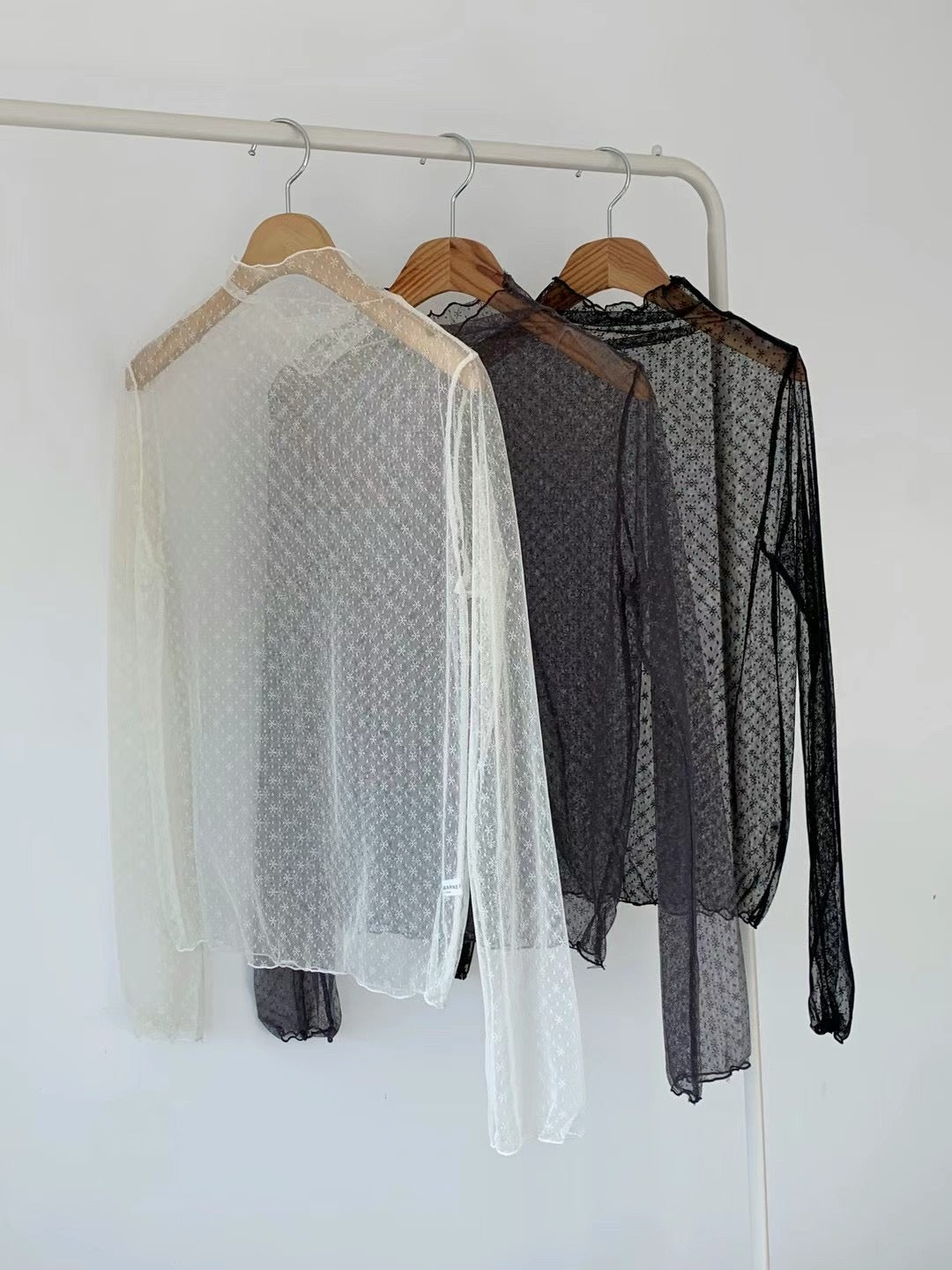 <Comeback款>【一秒心動💓】 Mini flower see-though top(pre order)